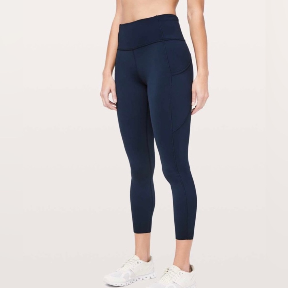 Lululemon Fast & Free 7/8 Tight II Nulux 25" True Navy Size 2